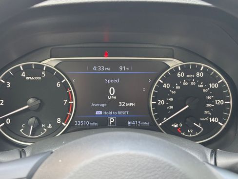 Used 2025 Nissan Altima 2.5 SV FWD image 35