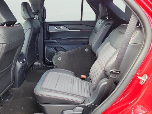 New 2026 Ford Explorer ST-Line image 6
