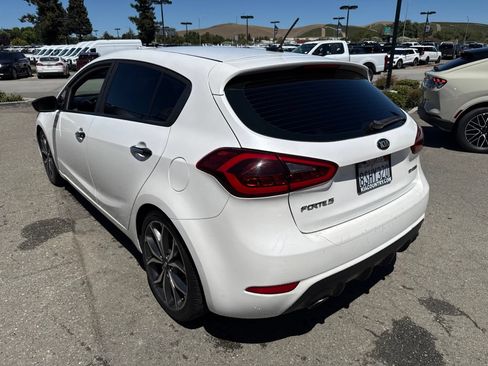 Used 2016 Kia Forte SX w/ SX Premium Technology Package FWD image 3