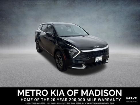 Used 2023 Kia Sportage LX AWD/4WD image 8