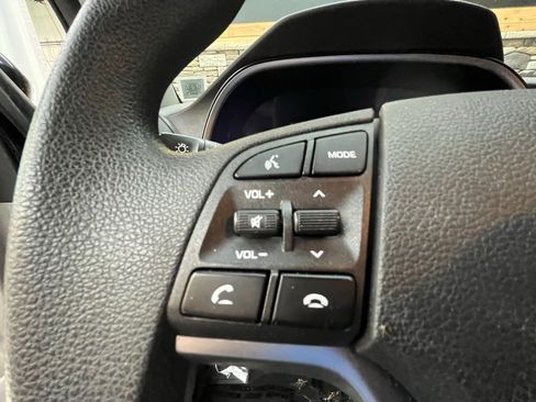 Used 2019 Hyundai Tucson SE image 18