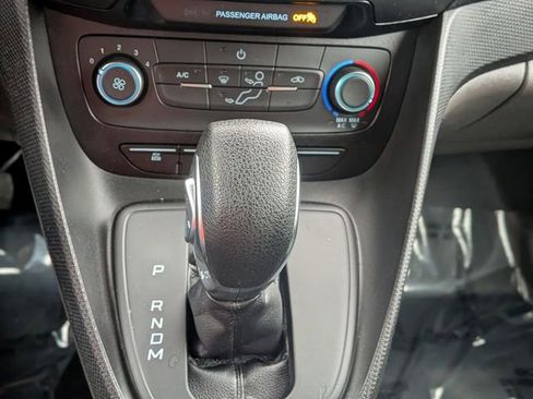 Used 2020 Ford Transit Connect XL image 23