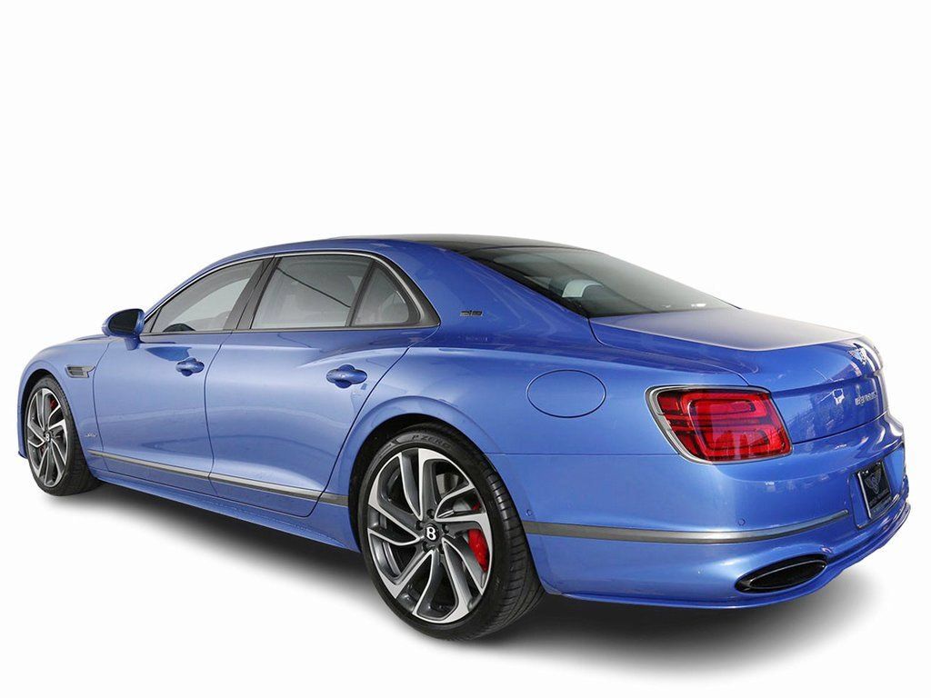 Certified 2025 Bentley Flying Spur Plug-In Hybrid w/ First Edition Specification AWD/4WD image 3