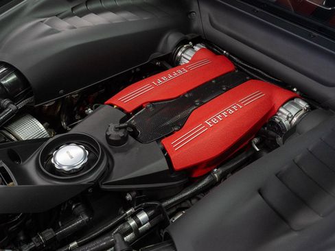 Used 2018 Ferrari 488 GTB image 31