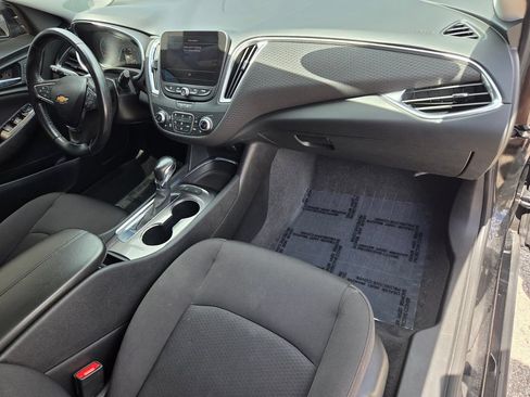 Used 2021 Chevrolet Malibu LT w/ Midnight Edition FWD image 18