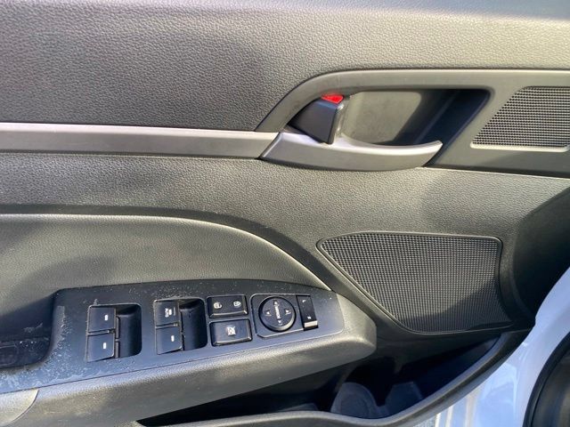 Used 2017 Hyundai Elantra Limited FWD image 16