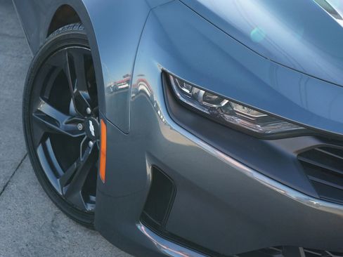 Used 2019 Chevrolet Camaro LT w/ RS Package image 5