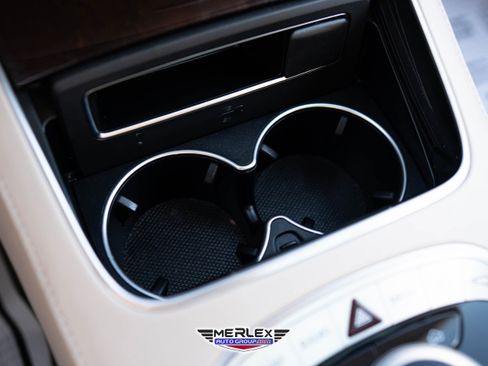 Used 2020 Mercedes-Benz S 560 4MATIC Sedan w/ Premium Package image 35