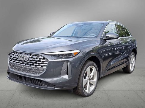 New 2025 Audi Q5 Premium Plus image 1