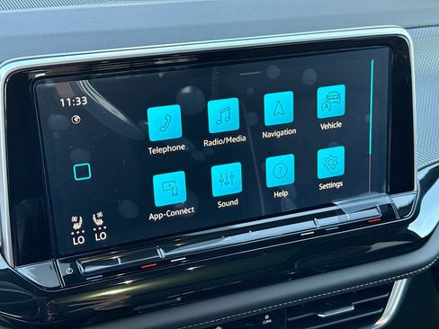 New 2025 Volkswagen Atlas Cross Sport SEL Premium R-Line image 10