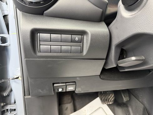 Used 2024 Nissan Kicks SR w/ SR Premium Package image 24