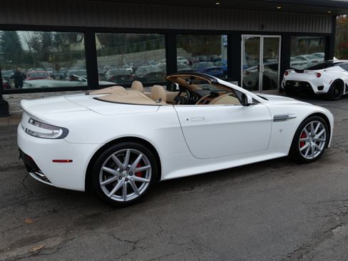 Used 2015 Aston Martin V8 Vantage S image 60