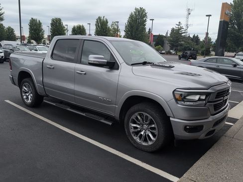 Used 2021 RAM 1500 Laramie w/ Sport Appearance Package AWD/4WD image 3