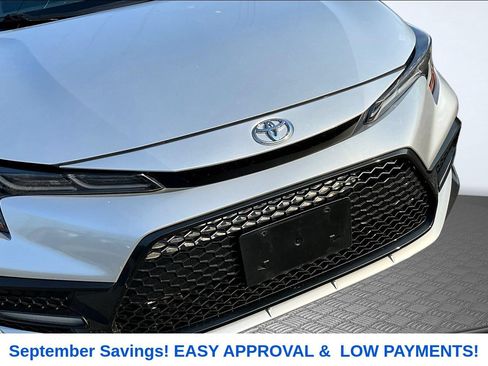 Used 2021 Toyota Corolla SE w/ SE Premium Package FWD image 31