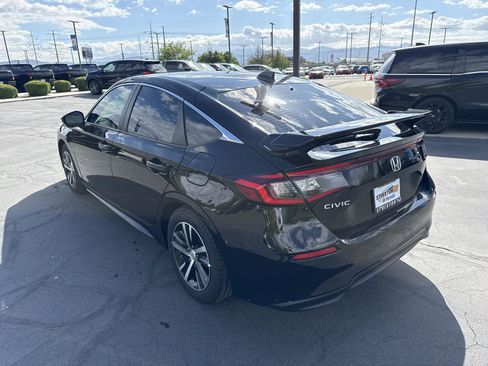 Used 2024 Honda Civic LX image 9