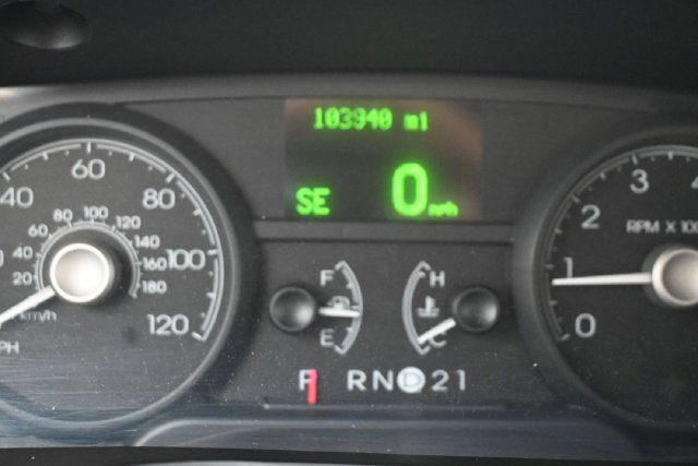 Used 2010 Lincoln Town Car Signature Limited RWD image 21