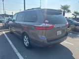 Used 2017 Toyota Sienna LE image 2