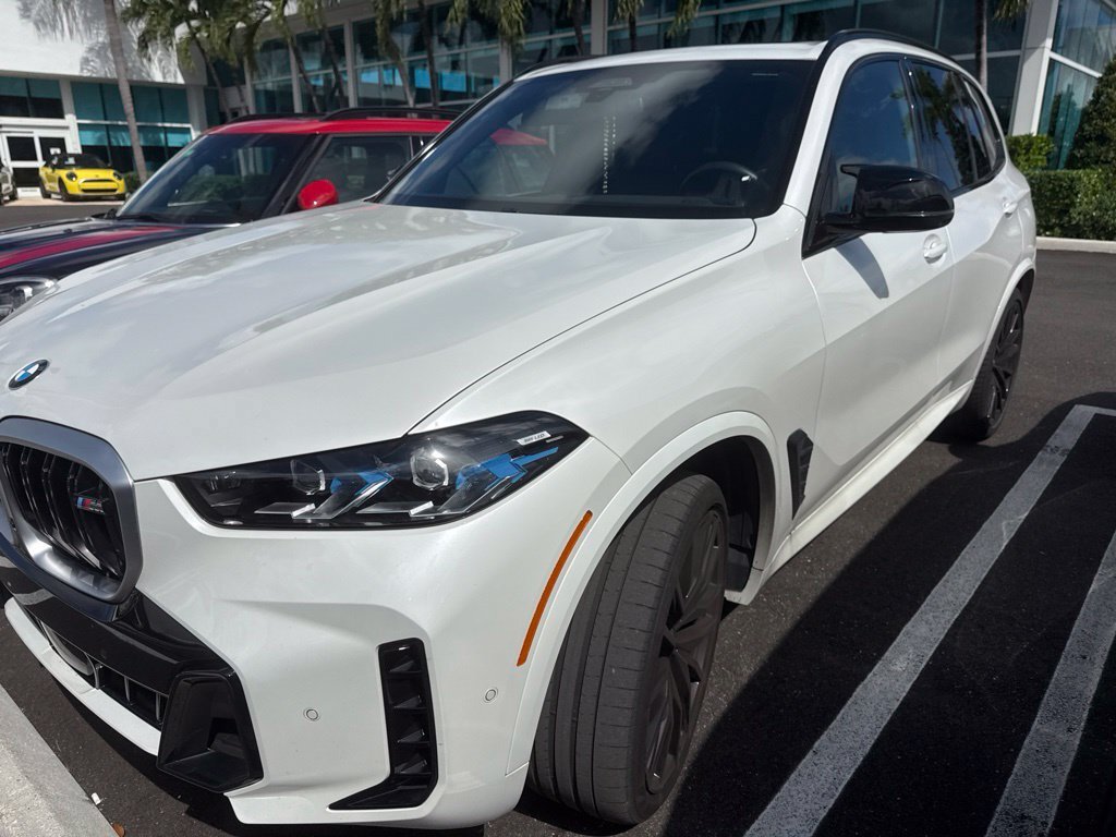 Used 2025 BMW X5 M60i AWD/4WD image 5
