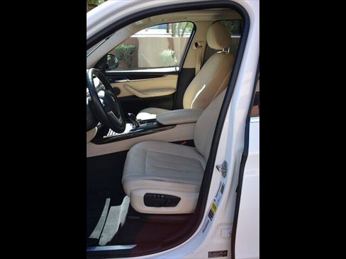 Used 2016 BMW X5 xDrive40e AWD/4WD image 16