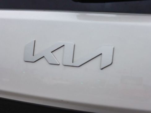 Used 2024 Kia Soul LX w/ Option Group 015 image 9