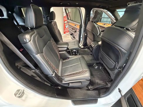 Used 2023 Jeep Grand Cherokee L Summit AWD/4WD image 54