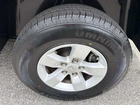 Used 2024 RAM 1500 Classic SLT AWD/4WD image 28