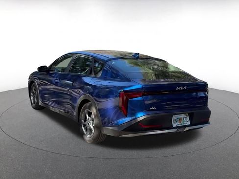 Used 2025 Kia K4 LXS image 11