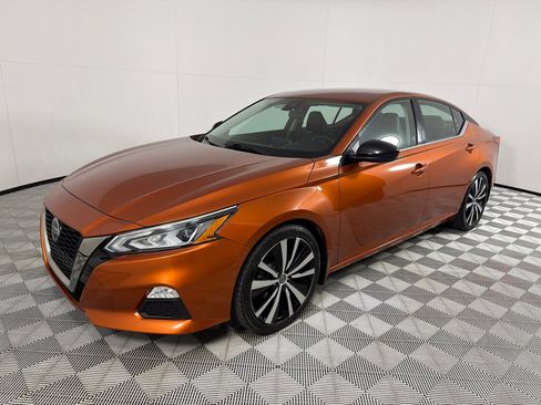 Used 2020 Nissan Altima 2.5 SR FWD image 9