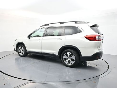 Used 2023 Subaru Ascent Premium w/ Convenience Package image 5