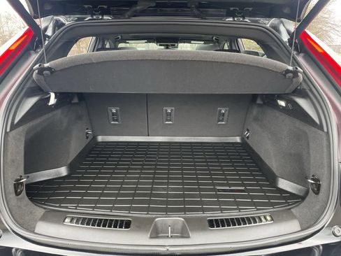 Certified 2022 Cadillac XT4 Premium Luxury w/ Technology Package image 17