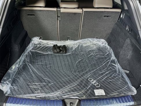 New 2025 Audi Q5 Premium Plus image 16