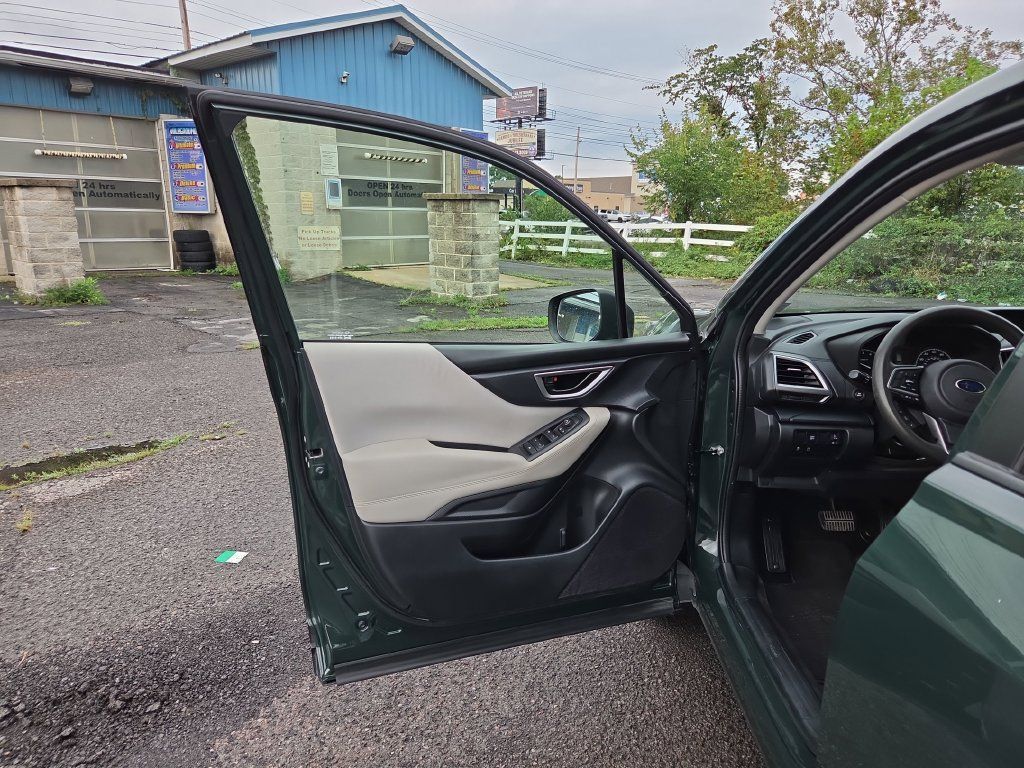 Certified 2022 Subaru Forester AWD/4WD image 18