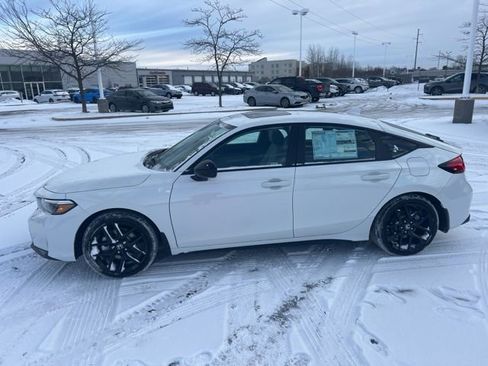 New 2026 Honda Civic Sport image 3