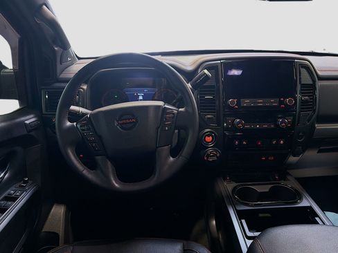 Used 2022 Nissan Titan PRO-4X w/ Pro-4x Convenience Package AWD/4WD image 26