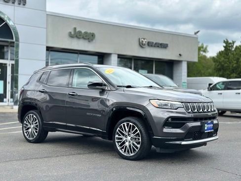 Used 2022 Jeep Compass Limited w/ Elite Group AWD/4WD image 9