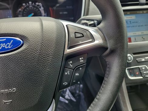 Used 2017 Ford Fusion SE w/ Equipment Group 201A AWD/4WD image 27