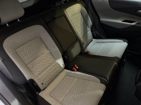 Used 2023 Chevrolet Equinox LS image 36