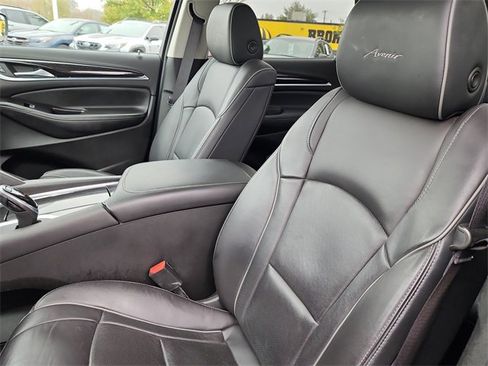 Used 2019 Buick Enclave Avenir w/ Avenir Technology Package image 14