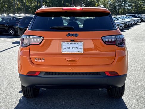 New 2026 Jeep Compass Latitude image 7