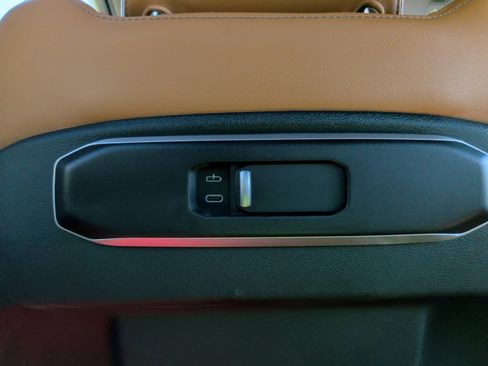 Certified 2024 BMW X5 xDrive40i w/ Premium Package image 33