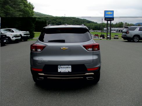 Used 2023 Chevrolet TrailBlazer ACTIV w/ Convenience Package AWD/4WD image 6