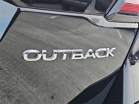 Used 2021 Subaru Outback Premium image 33