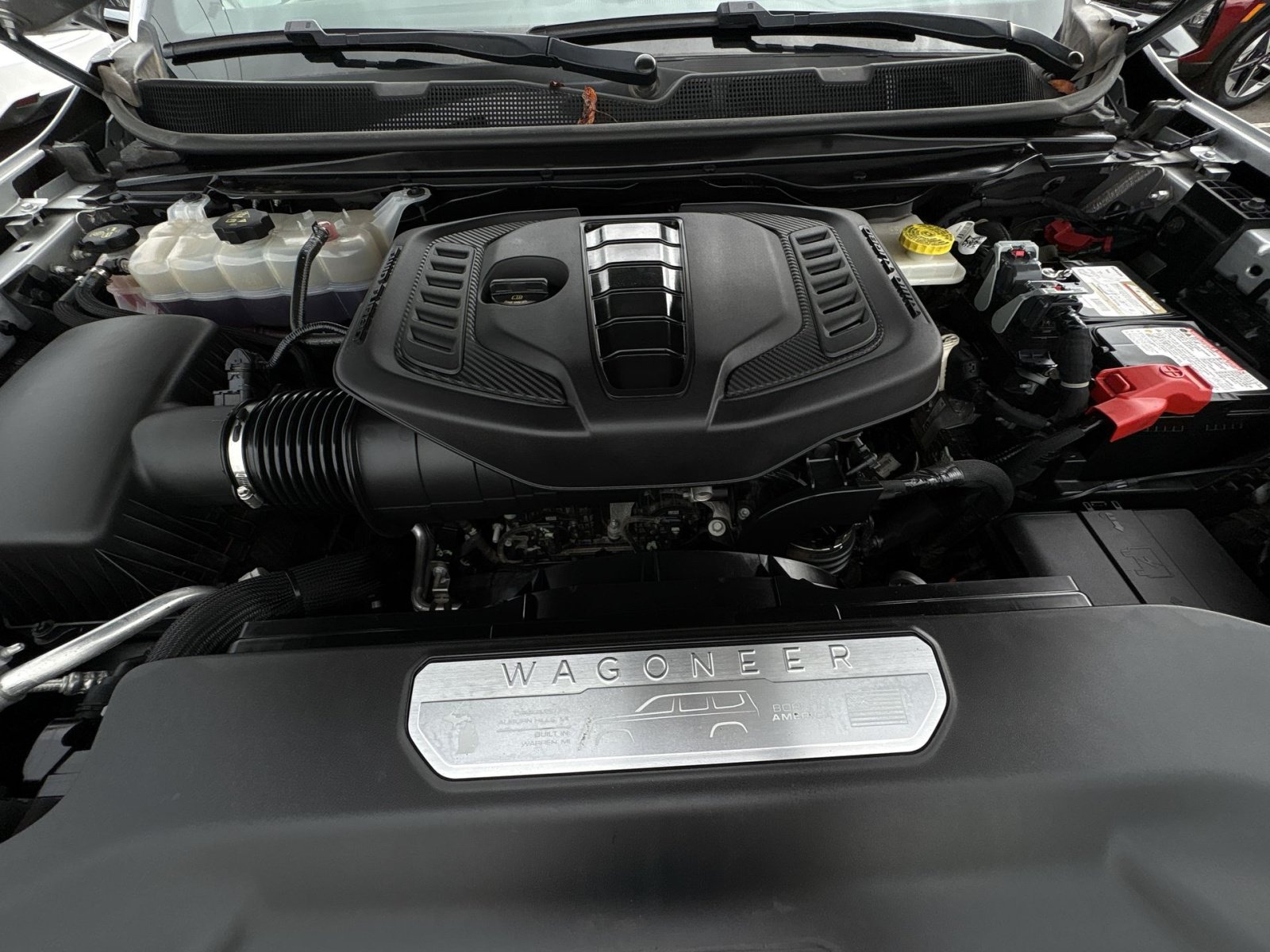 Used 2024 Jeep Wagoneer Series III AWD/4WD image 29
