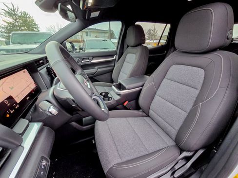 Used 2026 GMC Terrain Elevation image 24