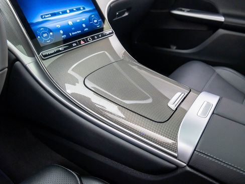 New 2025 Mercedes-Benz GLC 300 4MATIC image 18