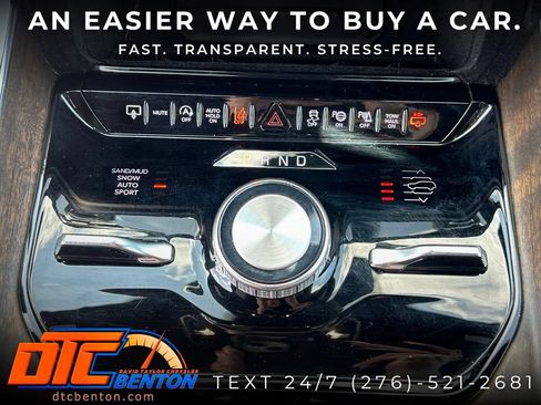 Used 2025 Jeep Grand Wagoneer 4WD image 30