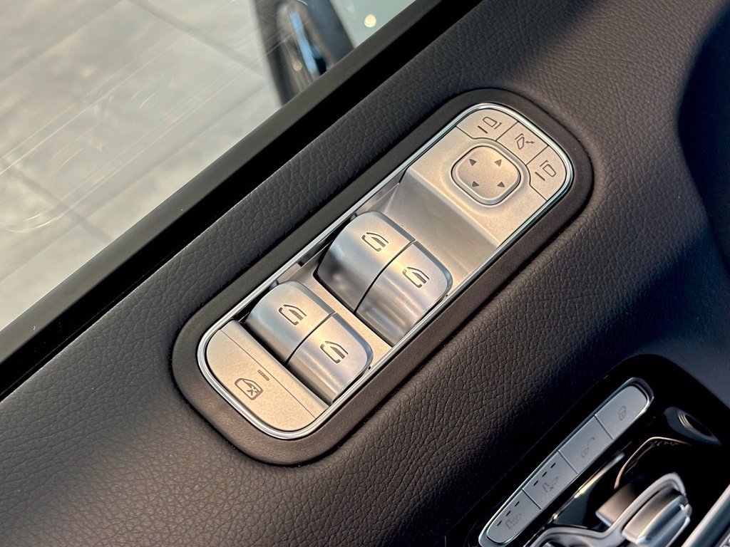 New 2027 Mercedes-Benz G 580 e image 25