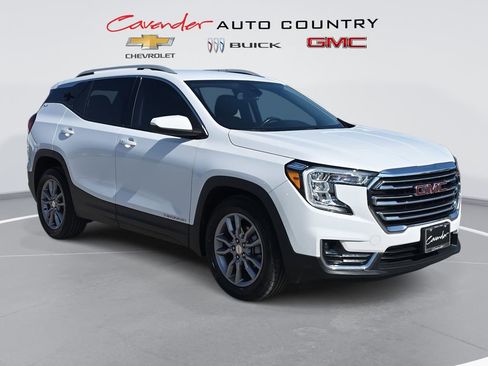 Used 2022 GMC Terrain SLT image 3