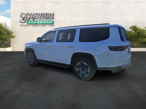 New 2024 Jeep Wagoneer 2WD w/ Premium Group I image 3