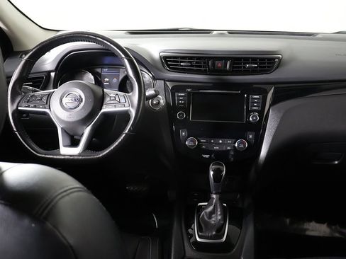 Used 2022 Nissan Rogue Sport SL image 31